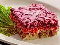 Салат "Селедка под шубой" (Картофель, лук репчатый, селедка, картофель, морковь, майонез)